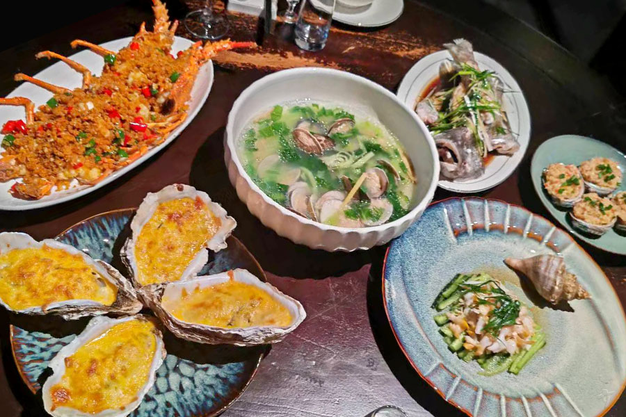 discover authentic local cuisine in china and immerse yourself in traditional flavors, regional specialties, and true chinese dining experiences. perfect for food lovers seeking genuine taste and culture.
