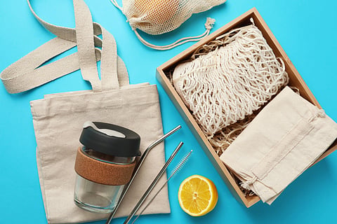 discover practical tips and smart strategies to enjoy eco-friendly travel on a budget. explore how to reduce your carbon footprint while saving money on accommodations, transportation, and activities.