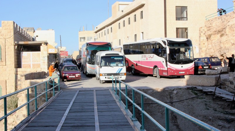 discover the pros and cons of car rental versus public transport. find out which option best suits your travel needs, budget, and convenience. make an informed choice for your next trip.