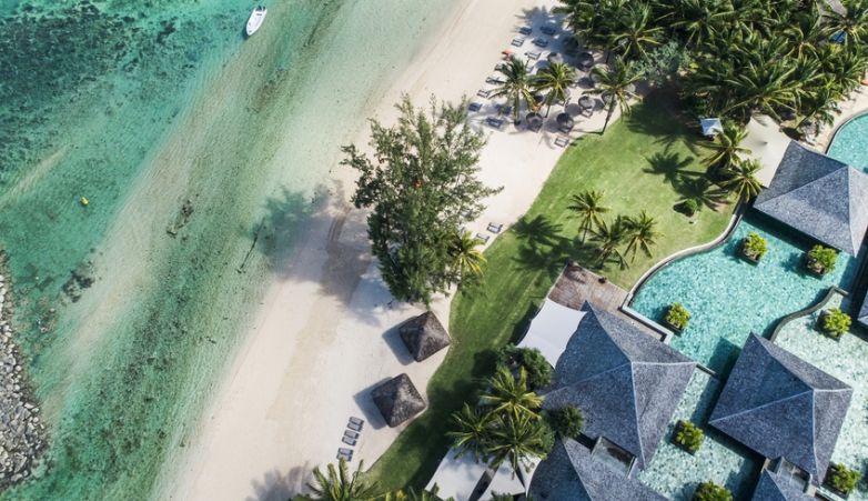 discover the best eco-friendly hotels for your next trip. enjoy sustainable travel with green accommodations that prioritize the environment, comfort, and unforgettable experiences.