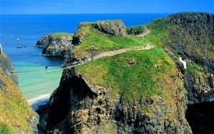 discover ireland's most stunning coastal drives. explore scenic routes, breathtaking landscapes, charming seaside villages, and must-see stops along the irish coastline.