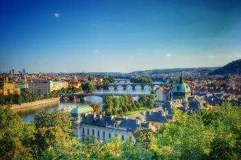 discover the best activities to do in prague, from historical sights to vibrant nightlife, cultural events, scenic spots, and fun experiences for all travelers.