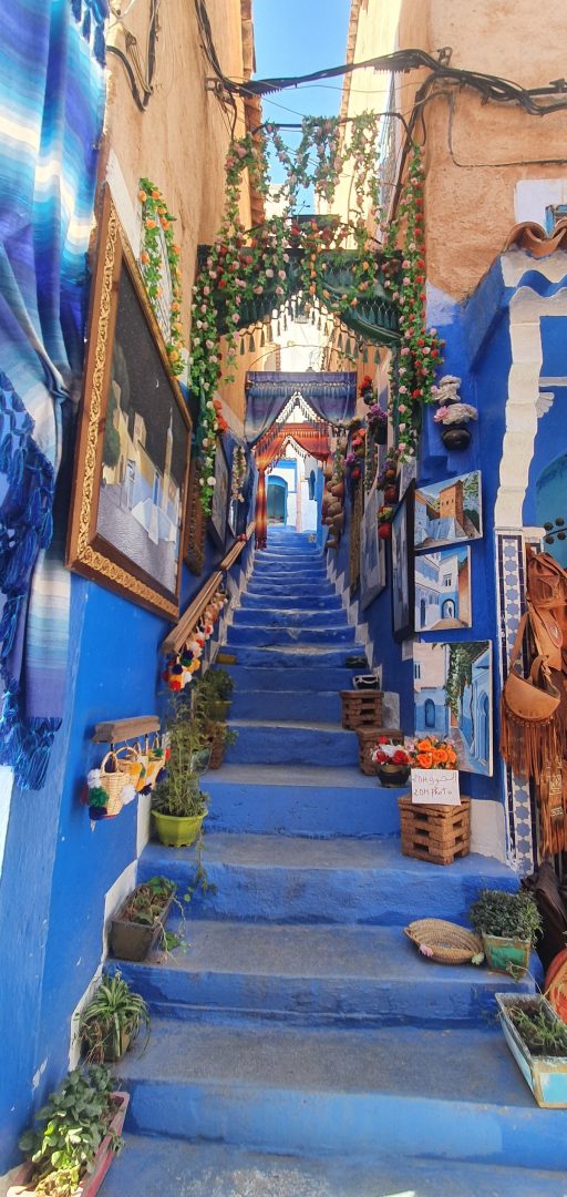 discover how to plan a stress-free morocco trip with practical tips, must-see attractions, and expert advice to make your journey smooth and unforgettable.