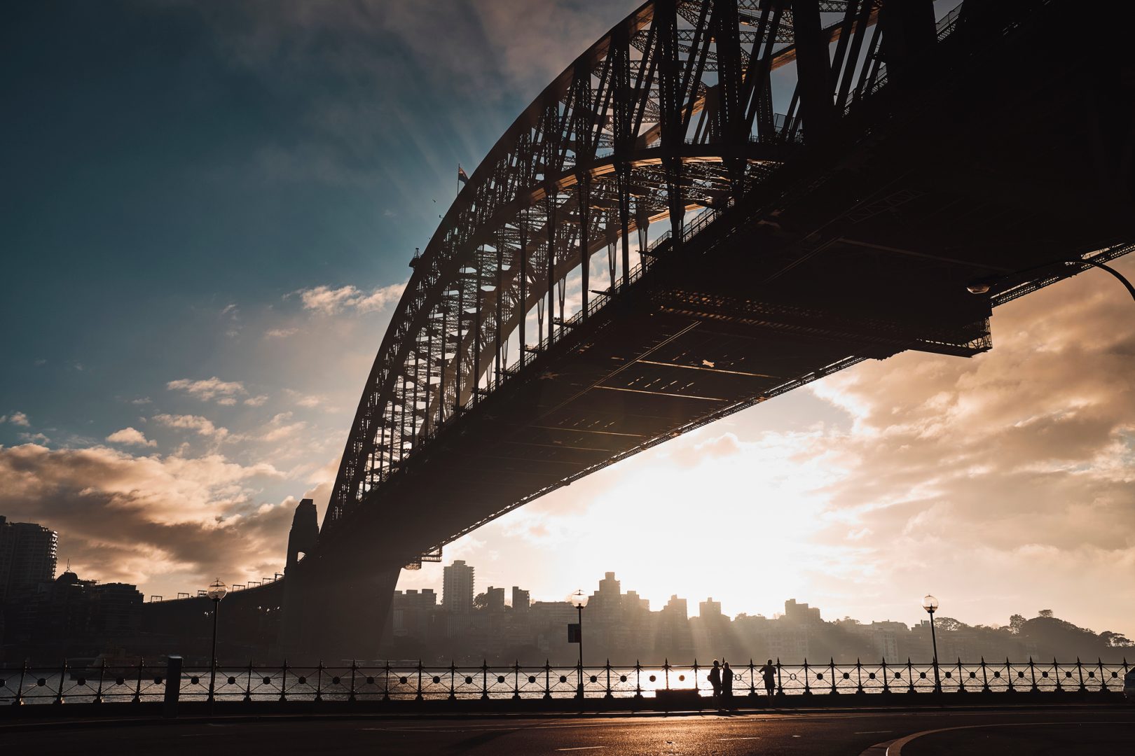 discover unforgettable sydney experiences, from iconic landmarks and stunning beaches to vibrant nightlife and local culture. find the best things to do and must-see attractions in sydney, australia.