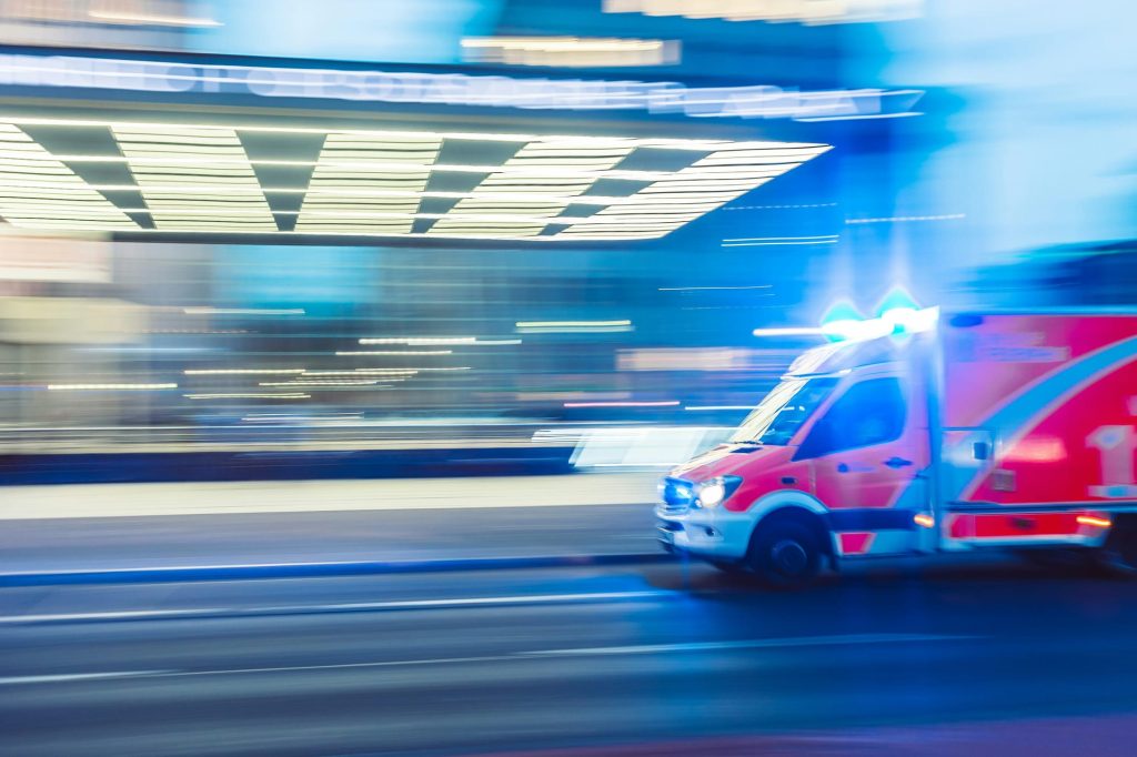 learn how to handle travel emergencies with our essential tips and expert advice. stay prepared and safe wherever your journey takes you.
