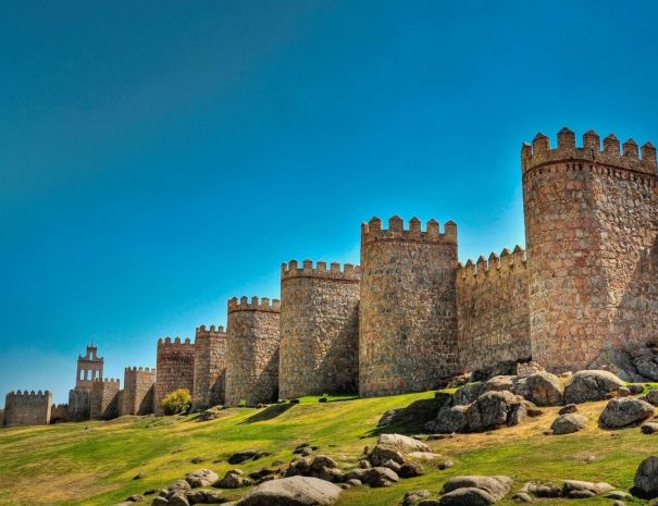 explore the top unesco world heritage sites in spain, from stunning historic cities to breathtaking natural parks. discover must-see cultural, architectural, and natural treasures on your spanish adventure.