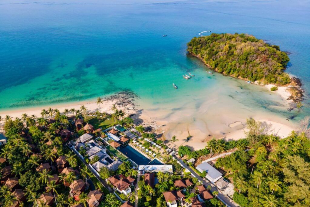 discover the best hotel in krabi for an unforgettable stay, offering exceptional comfort, stunning views, and top-notch amenities to make your trip truly memorable.