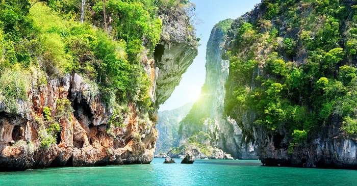 discover the top activities in krabi, from island hopping and snorkeling to rock climbing and exploring stunning beaches. experience the best adventures and attractions in this beautiful thai destination.